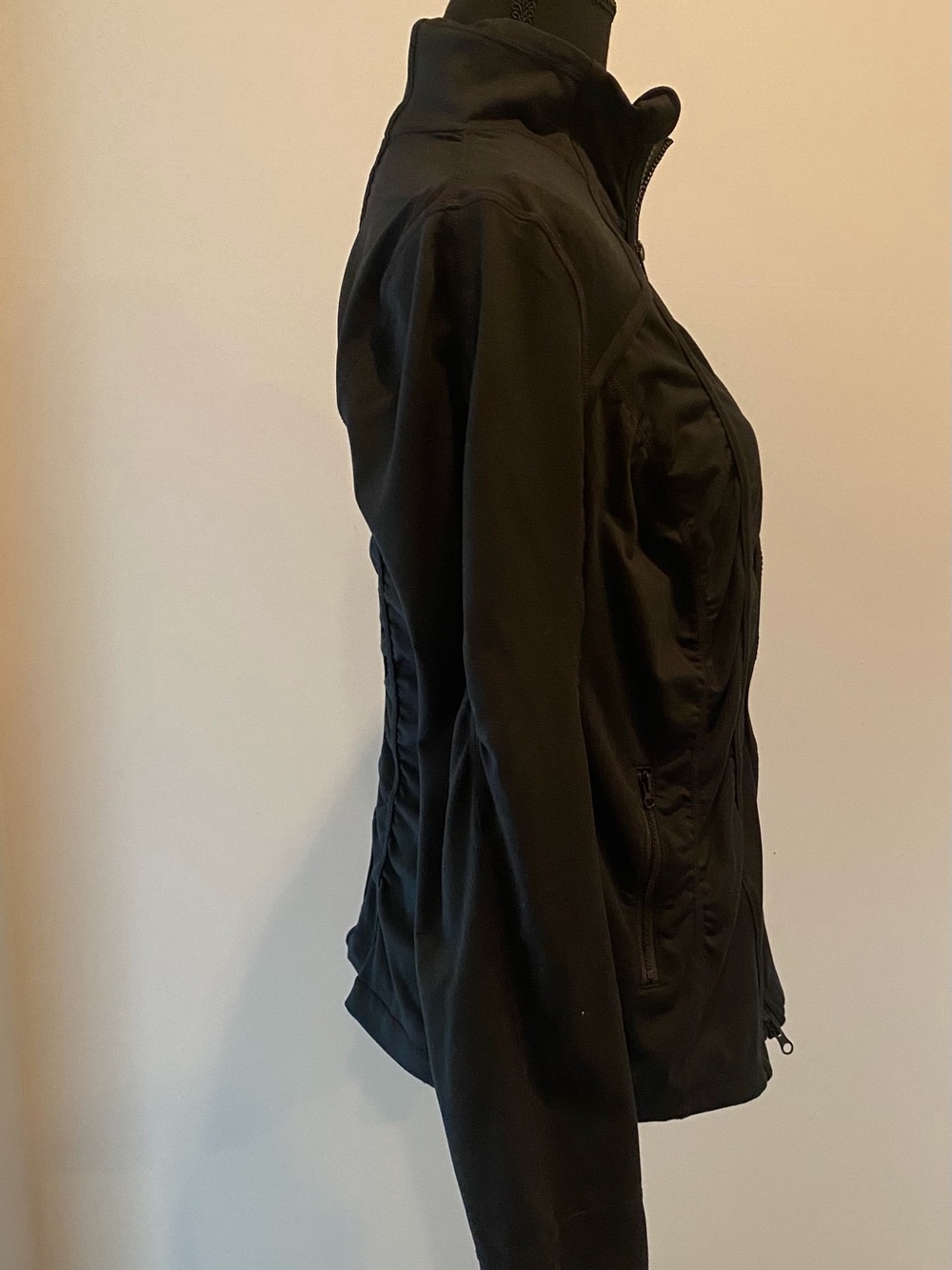 Zella Women’s Black Fitted Zip-Up Jacket Lightweight Fit - Picture 4 of 7